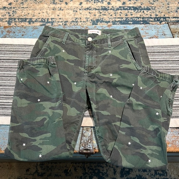 Sundry Anthropologie Camo Star Print Camo Joggers, 26 - Picture 2 of 6